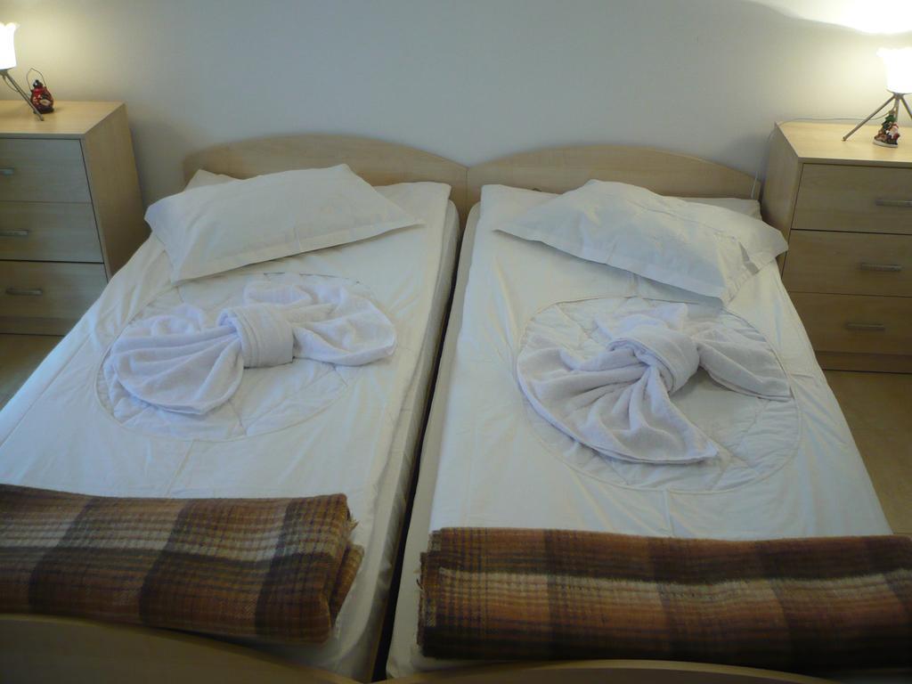 Apartment Snezhanka Pamporovo Ruang foto